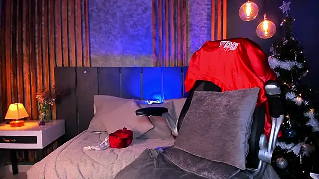 Snapshot of shanelhot chatting on 12-14-24, 12:11 shanelhot online show from 12-14-24, 12:11