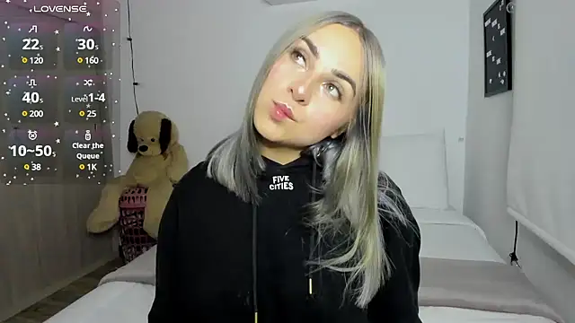 Snapshot of sophi_mooreno chatting on 12-01-24, 11:25 sophi mooreno online show from 12-01-24, 11:25