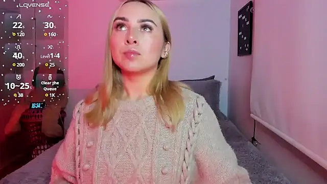 Snapshot of sophi_mooreno chatting on 02-10-25, 03:35 sophi mooreno online show from 02-10-25, 03:35