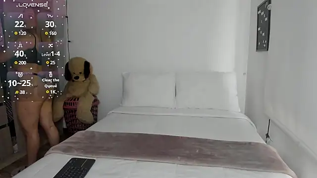 Snapshot of sophi_mooreno chatting on 03-18-25, 09:53 sophi mooreno online show from 03-18-25, 09:53