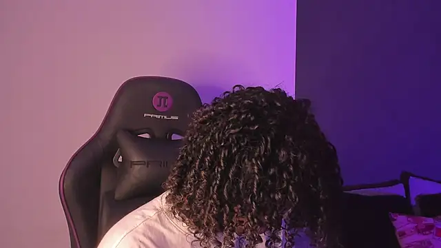 Lucas eevans online show from 02-10-25, 05:09