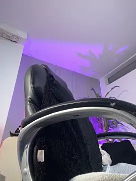 Snapshot of Frank_Farrell chatting on 04-01-26, 09:12 Frank Farrell online show from 04-01-26, 09:12