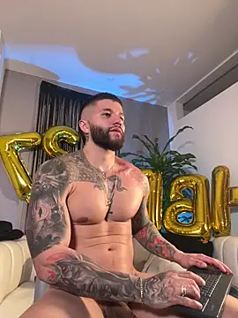 Snapshot of Frank_Farrell chatting on 04-10-26, 11:31 Frank Farrell online show from 04-10-26, 11:31