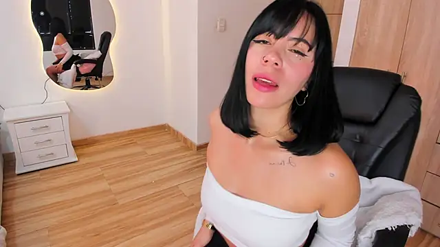 Silvanna-Moree online show from 01-13-26, 04:34