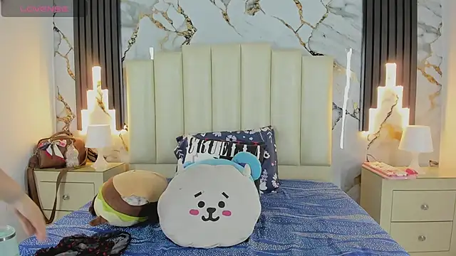 mollieblue69 online show from 03-16-25, 01:06