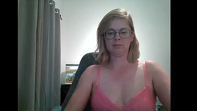 Snapshot of SavannaGirly chatting on 02-23-25, 03:08 SavannaGirly online show from 02-23-25, 03:08