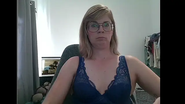 Snapshot of SavannaGirly chatting on 03-03-25, 07:21 SavannaGirly online show from 03-03-25, 07:21