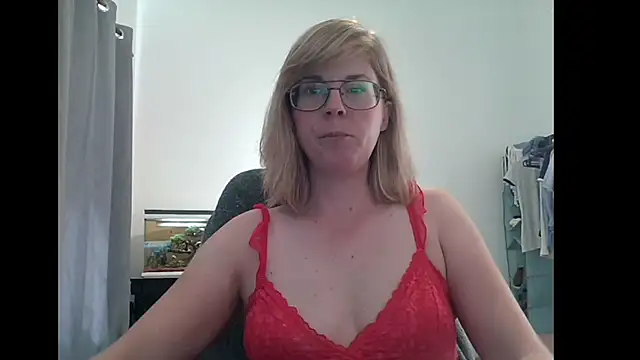 Snapshot of SavannaGirly chatting on 03-07-25, 10:24 SavannaGirly online show from 03-07-25, 10:24