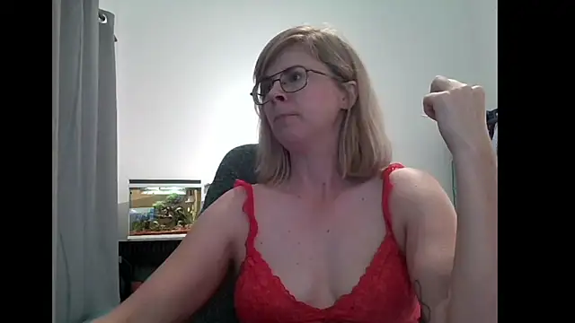 Snapshot of SavannaGirly chatting on 03-07-25, 02:45 SavannaGirly online show from 03-07-25, 02:45