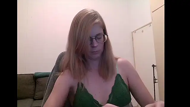 Snapshot of SavannaGirly chatting on 09-18-25, 05:59 SavannaGirly online show from 09-18-25, 05:59