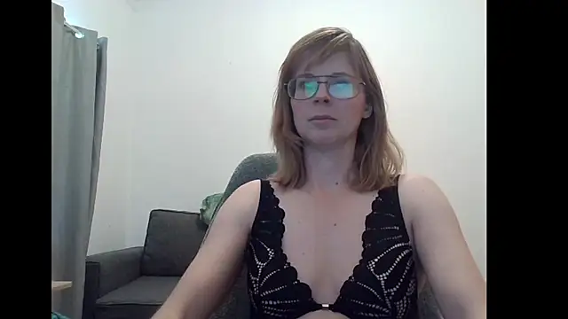 Snapshot of SavannaGirly chatting on 10-13-25, 09:20 SavannaGirly online show from 10-13-25, 09:20