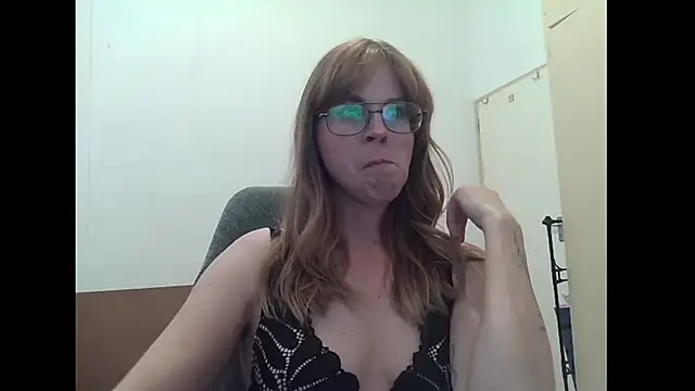 SavannaGirly online show from 07-18-26, 11:47