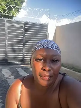 Snapshot of Cardiebae89 chatting on 02-14-26, 02:36 Cardiebae89 online show from 02-14-26, 02:36