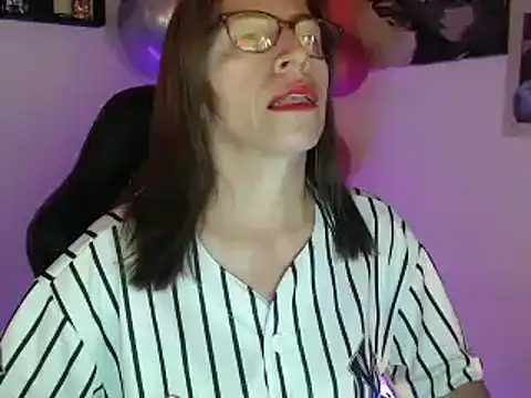 Chayla Ruiz online show from 03-09-25, 01:59