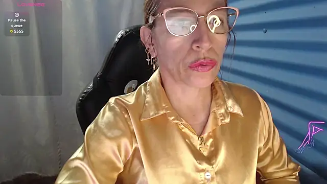Chayla Ruiz online show from 05-13-26, 12:46