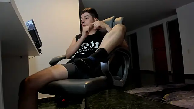 Jhoan saenz online show from 04-03-26, 02:20