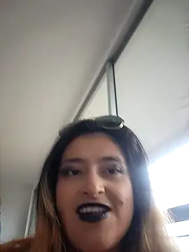 Snapshot of Miss_tentation chatting on 04-19-26, 08:22 Miss tentation online show from 04-19-26, 08:22