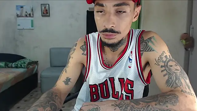 emiliano hottt online show from 07-24-26, 03:10