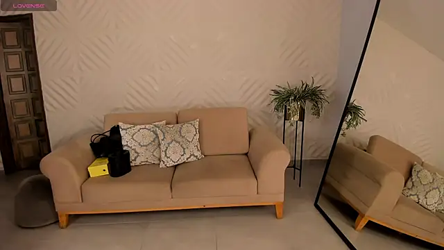 KateSunder online show from 06-03-26, 04:01