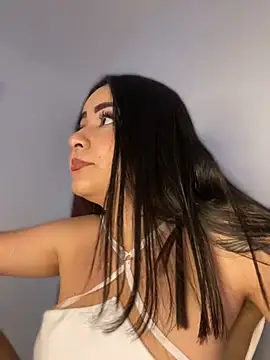 Snapshot of jailyncam_ chatting on 12-23-24, 06:27 jailyncam online show from 12-23-24, 06:27