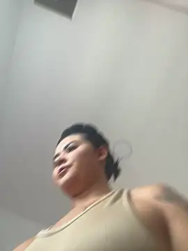 Snapshot of jailyncam_ chatting on 09-13-25, 04:51 jailyncam online show from 09-13-25, 04:51