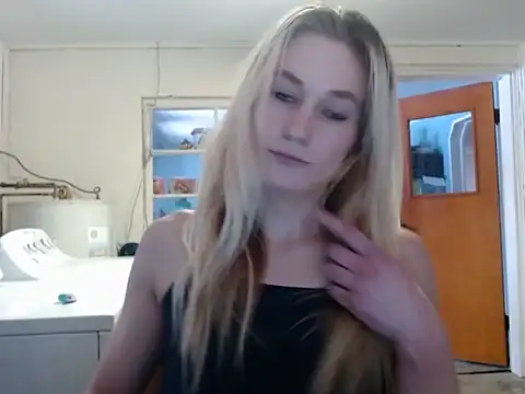 Snapshot of missymilf chatting on 01-10-25, 08:59 missymilf online show from 01-10-25, 08:59