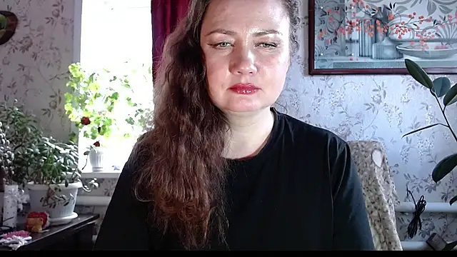 EmilyDoth online show from 04-11-26, 05:45