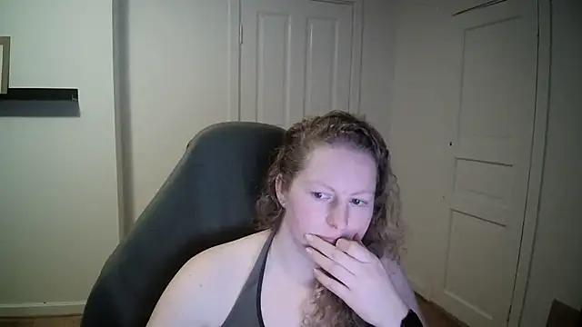 Girlnina-1995 online show from 03-03-25, 03:42