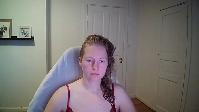 Girlnina-1995 online show from 09-24-25, 09:12