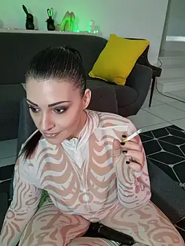 Snapshot of AryaSummersReal chatting on 06-14-26, 08:05 AryaSummersReal online show from 06-14-26, 08:05