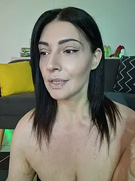 Snapshot of AryaSummersReal chatting on 06-25-26, 07:24 AryaSummersReal online show from 06-25-26, 07:24