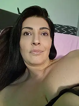 Snapshot of AryaSummersReal chatting on 06-29-26, 01:55 AryaSummersReal online show from 06-29-26, 01:55