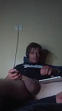Snapshot of the-billy-blue chatting on 07-21-26, 02:03 the-billy-blue online show from 07-21-26, 02:03