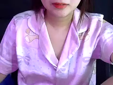 Bee 2k online show from 10-06-25, 04:32