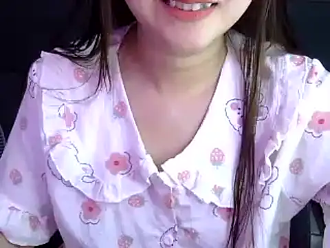 Bee 2k online show from 11-26-25, 04:57