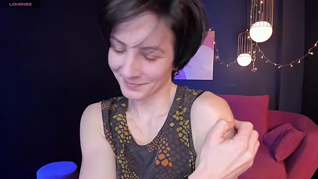 LorenDaze online show from 02-21-25, 01:55