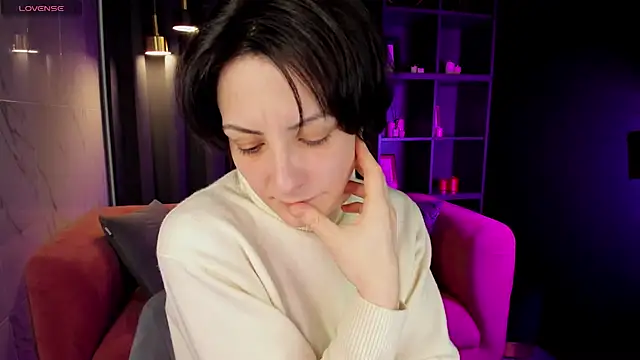 LorenDaze online show from 03-07-25, 02:01