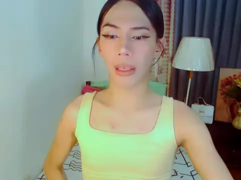 Snapshot of ELLIZABETHFORCUMXX chatting on 09-11-25, 09:53 ELLIZABETHFORCUMXX online show from 09-11-25, 09:53