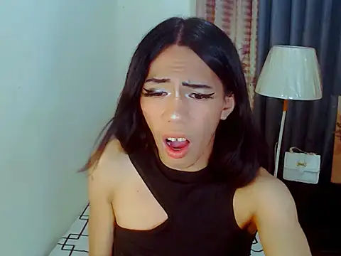 Snapshot of ELLIZABETHFORCUMXX chatting on 09-15-25, 09:59 ELLIZABETHFORCUMXX online show from 09-15-25, 09:59