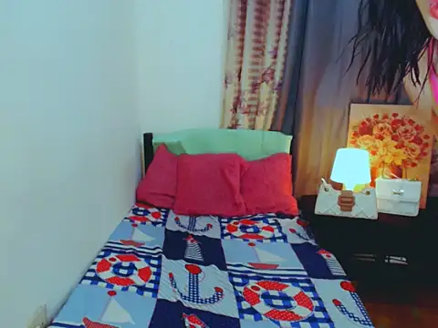 Snapshot of ELLIZABETHFORCUMXX chatting on 10-10-25, 09:47 ELLIZABETHFORCUMXX online show from 10-10-25, 09:47