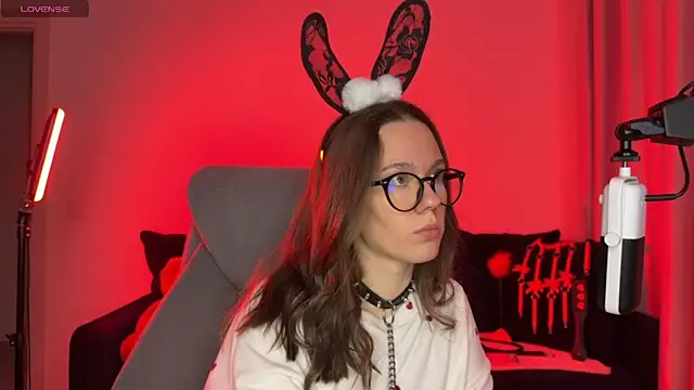 DivineBite online show from 12-15-25, 04:22