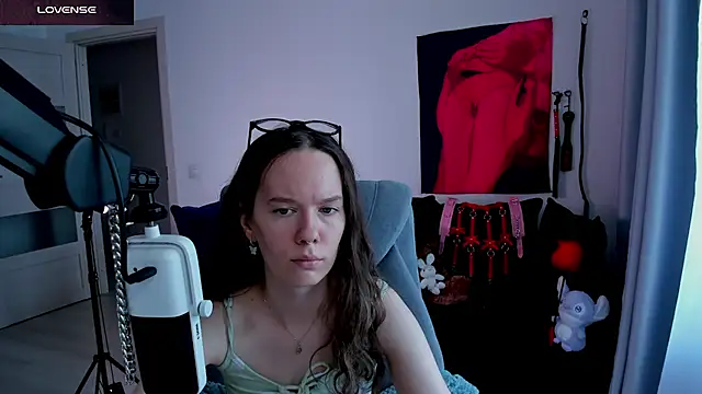 DivineBite online show from 07-23-26, 01:20