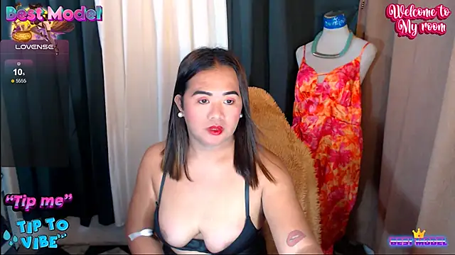 MagnificatMistress online show from 11-15-25, 01:58