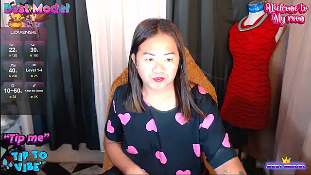 MagnificatMistress online show from 11-22-25, 12:20