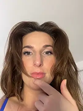 Snapshot of Thescorpionfr chatting on 01-17-25, 12:10 Thescorpionfr online show from 01-17-25, 12:10