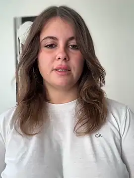 Snapshot of Samantha_official chatting on 11-27-25, 08:49 Samantha official online show from 11-27-25, 08:49