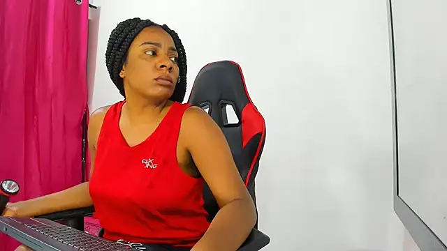 Snapshot of Pamela_noah22 chatting on 04-15-26, 08:32 Pamela noah22 online show from 04-15-26, 08:32