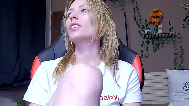 karo123421 online show from 02-01-26, 09:57