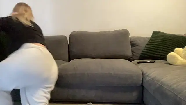 bigboobybabyxh online show from 04-10-26, 11:20