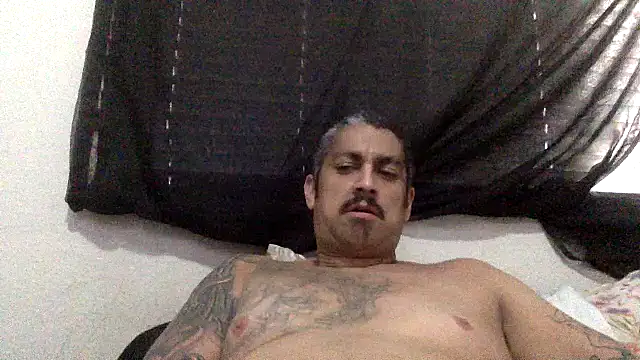 Snapshot of Vision1285 chatting on 01-12-25, 08:36 Vision1285 online show from 01-12-25, 08:36